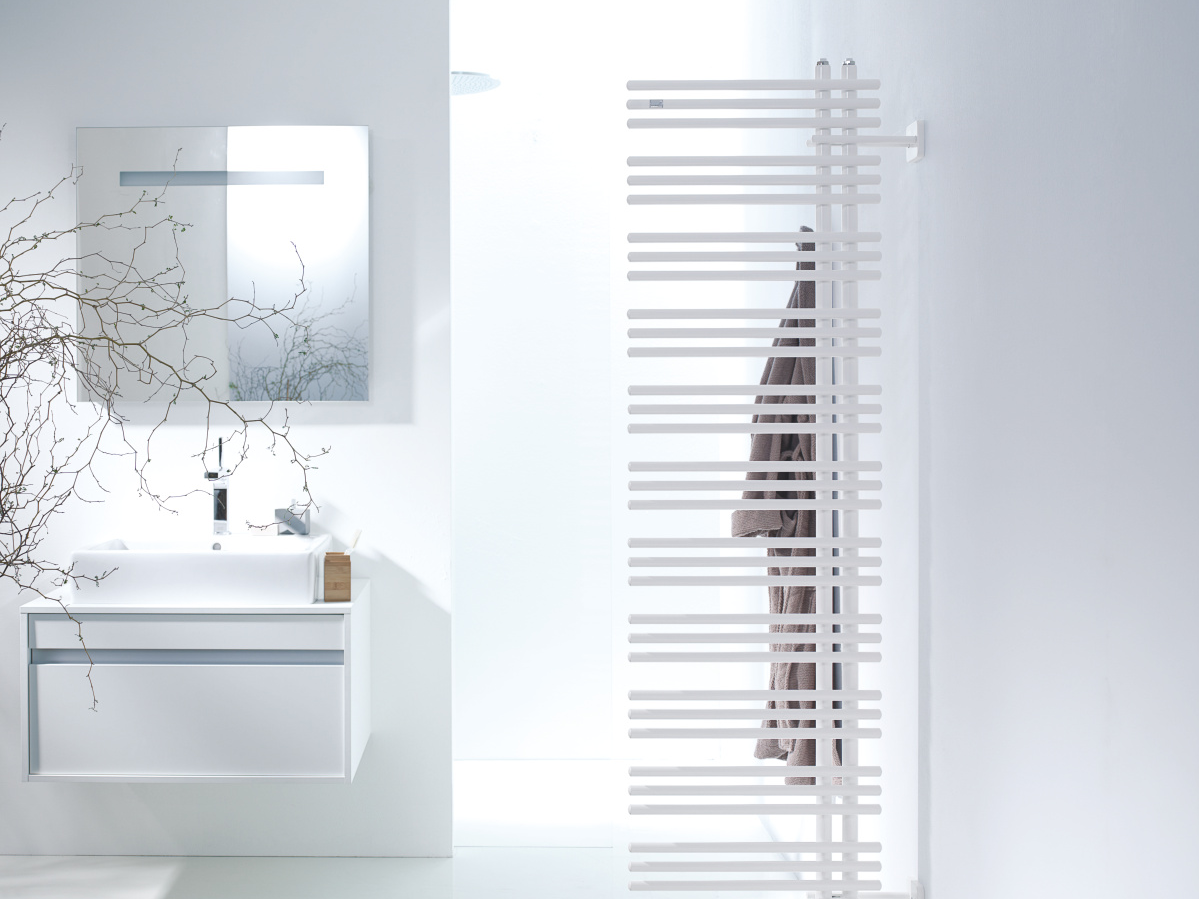 Zehnder_RAD_Yucca-Asym-HY_cut out_room divider Cut-Out Zehnder Yucca Asym Decorative radiator Front view